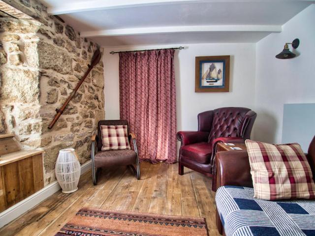 Knocker Cottage Is A 3 Bedroom Made Up Of 1 Double Bedroom And 2 Small Double Bedrooms In Small Village 10 Min To Beaches Camborne Exterior foto